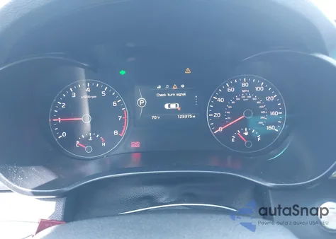 2018 Kia Optima Sx Turbo z USA, uszkodzony, nr VIN 5XXGW4L29JG244716